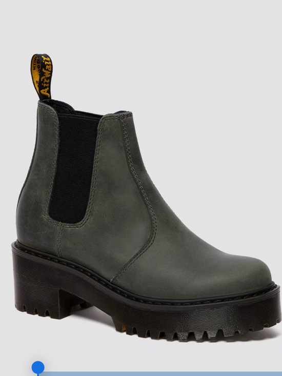Dr. Martens Shoes - Doc Martens ROMETTY WOMEN'S
MOLDOVA LEATHER PLATFORM CHELSEA BOOT size 8 new